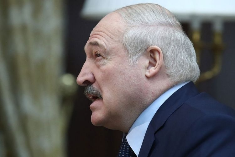 Путин пообещал Лукашенко денег и дополнительные рейсы Путин пообещал Лукашенко денег и дополнительные рейсы