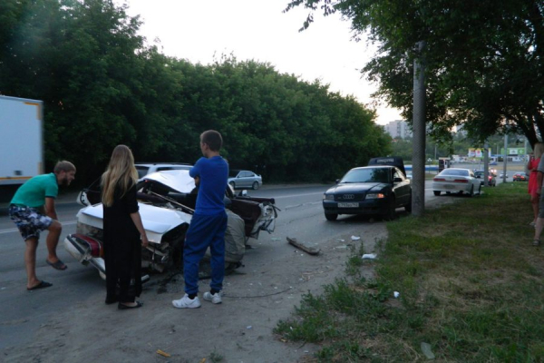 В Новосибирске активизировались теневые аварийные комиссары ДТП аваркомы