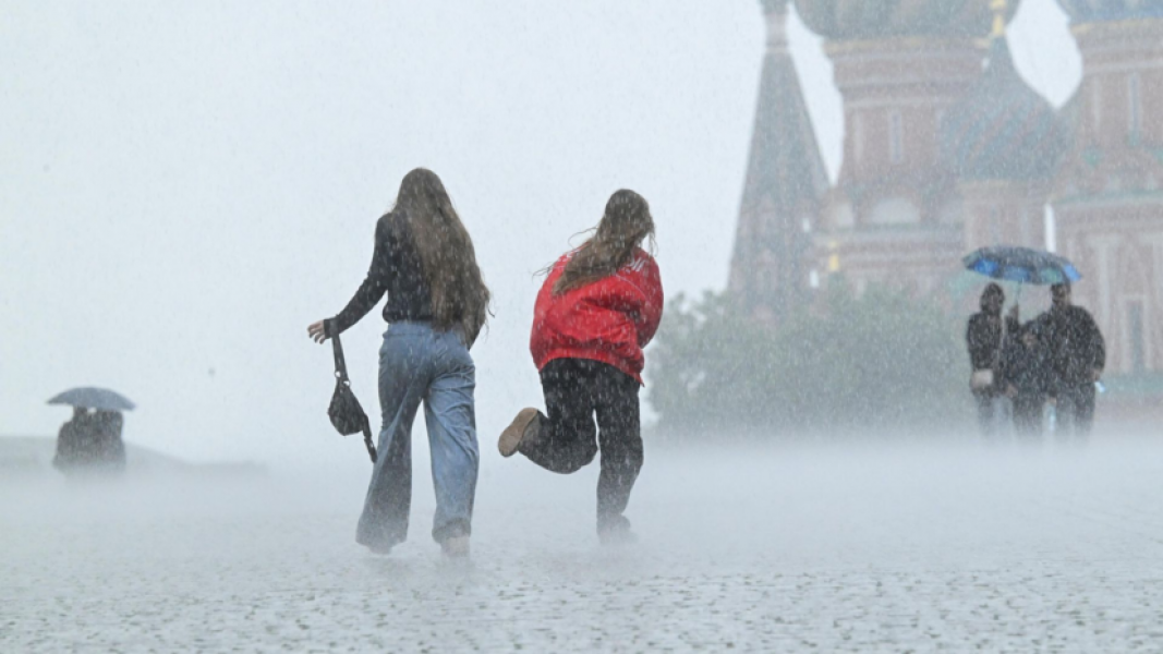 Синоптик Позднякова: интенсивные осадки в Москве сходят на нет Синоптик Позднякова: интенсивные осадки в Москве сходят на нет